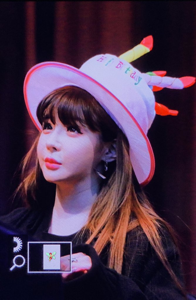 Firefly0324's tweet photo. 190324

#박봄 
#bom 
#PARKBOM https://t.co/t9A0O2ApzR