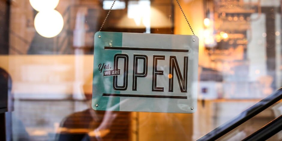 hootsuite's tweet photo. How to create a Facebook Business Page in 8 easy steps: https://t.co/nCDNM28AwB https://t.co/pln0Y8k0zn