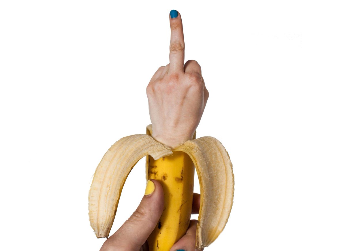 When you get up &amp; think 'yeyyy awesome day 🤗🙋‍♀️'
&amp; life says "Think again 😈"

For photoshop tutorials about the design.... comment here or pm.

youtube.com/watch?v=-sF3r-…

#graphicdesign #digitalmedia #adobe #photoshop #photography #banana #happyweekend #happyfriday #happymonday