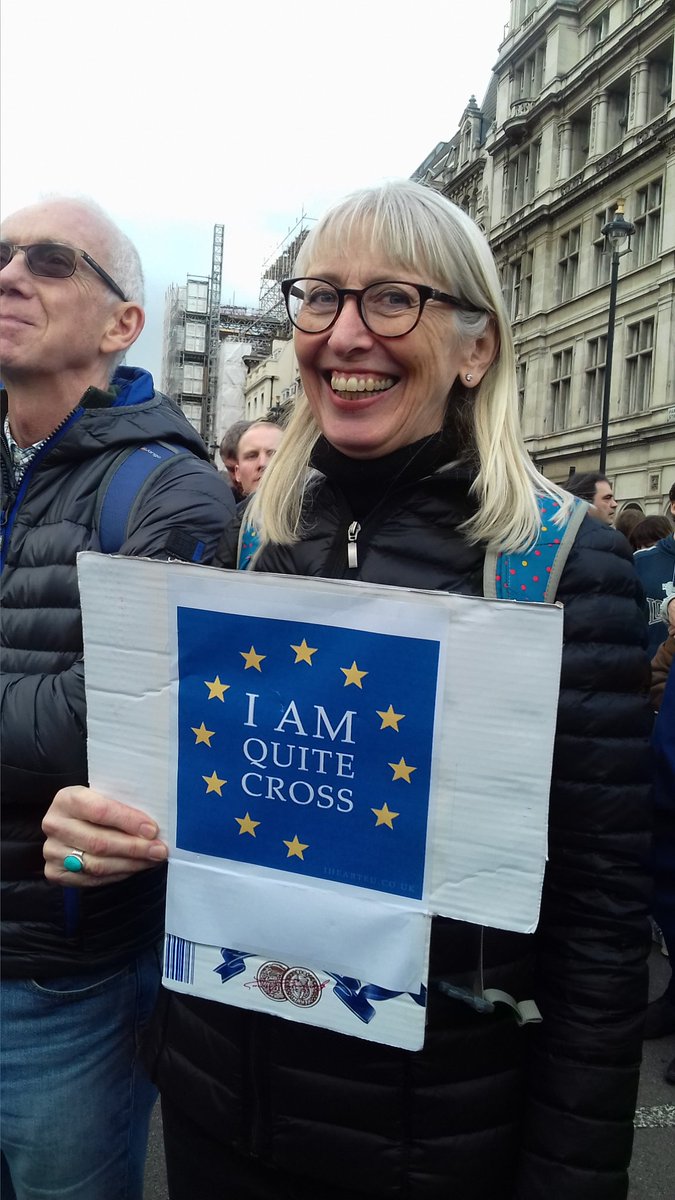 jennasaj's tweet photo. Don't underestimate the power of a large group of people finding humour in something they are deadly serious about. #PeoplesVoteMarch #RevokeArticle50 #ScientistsforEU
#Brexit https://t.co/8NfyTsdqFD