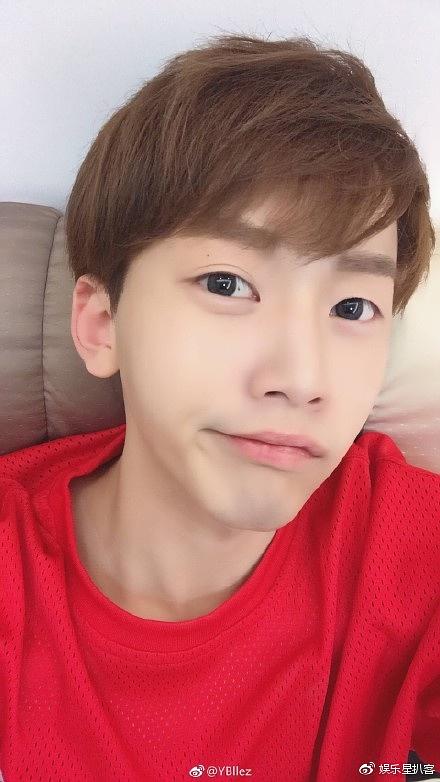 FWangyuan's tweet photo. 王源毒龙钻和戴志斌的绝美爱情 #王源 #Wangyuan #RoyWang #毒龙钻 #戴志斌 #DLZ https://t.co/4dxBhGFmKj