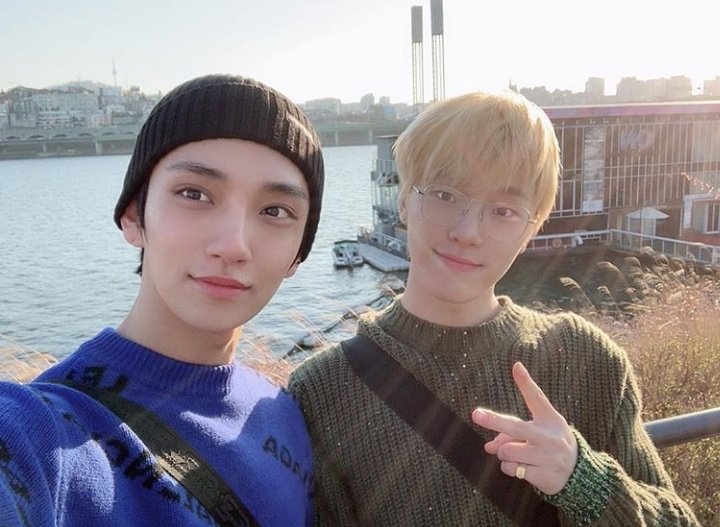 Przyszedłem to tu tylko dodać i powiedzieć, że tęsknię za tymi czasami jak był tu mój Jisoo 😔