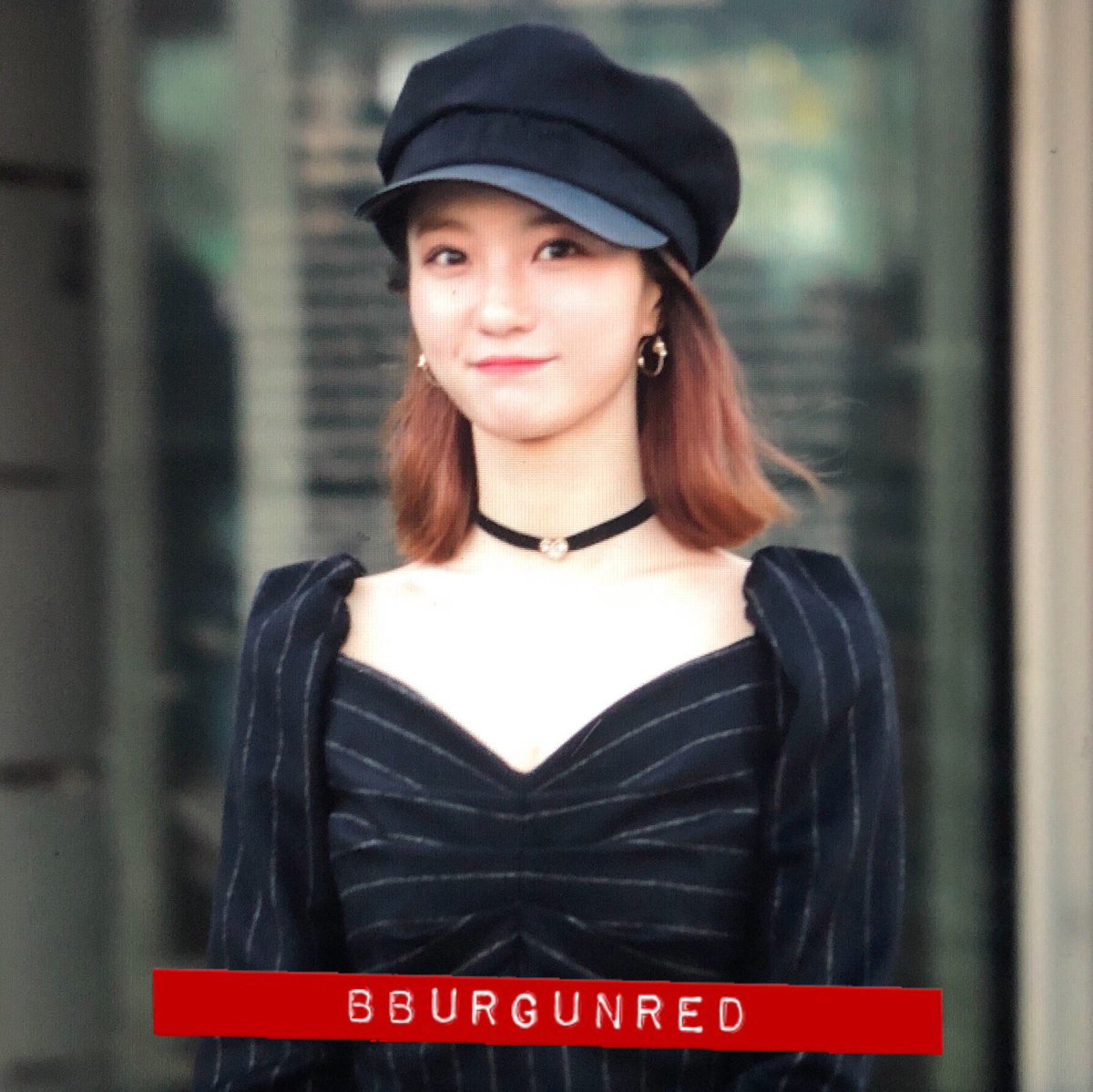 bburgunred's tweet photo. 190324 2019 F/W 서울패션위크 CHARM’S 오마이걸 비니 퇴근 프리뷰 #오마이걸 #비니 #배유빈 #서울패션위크 #SeoulFashionWeek #SFW #CHARMS #참스 @WM_OHMYGIRL https://t.co/G0CQk5eVd4