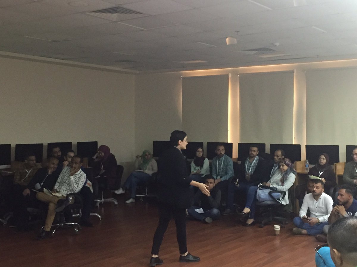 arabdjn's tweet photo. جلسة فن السرد القصصي المدفوع بالبيانات #arabdjn19 https://t.co/gqDTTuEsYi