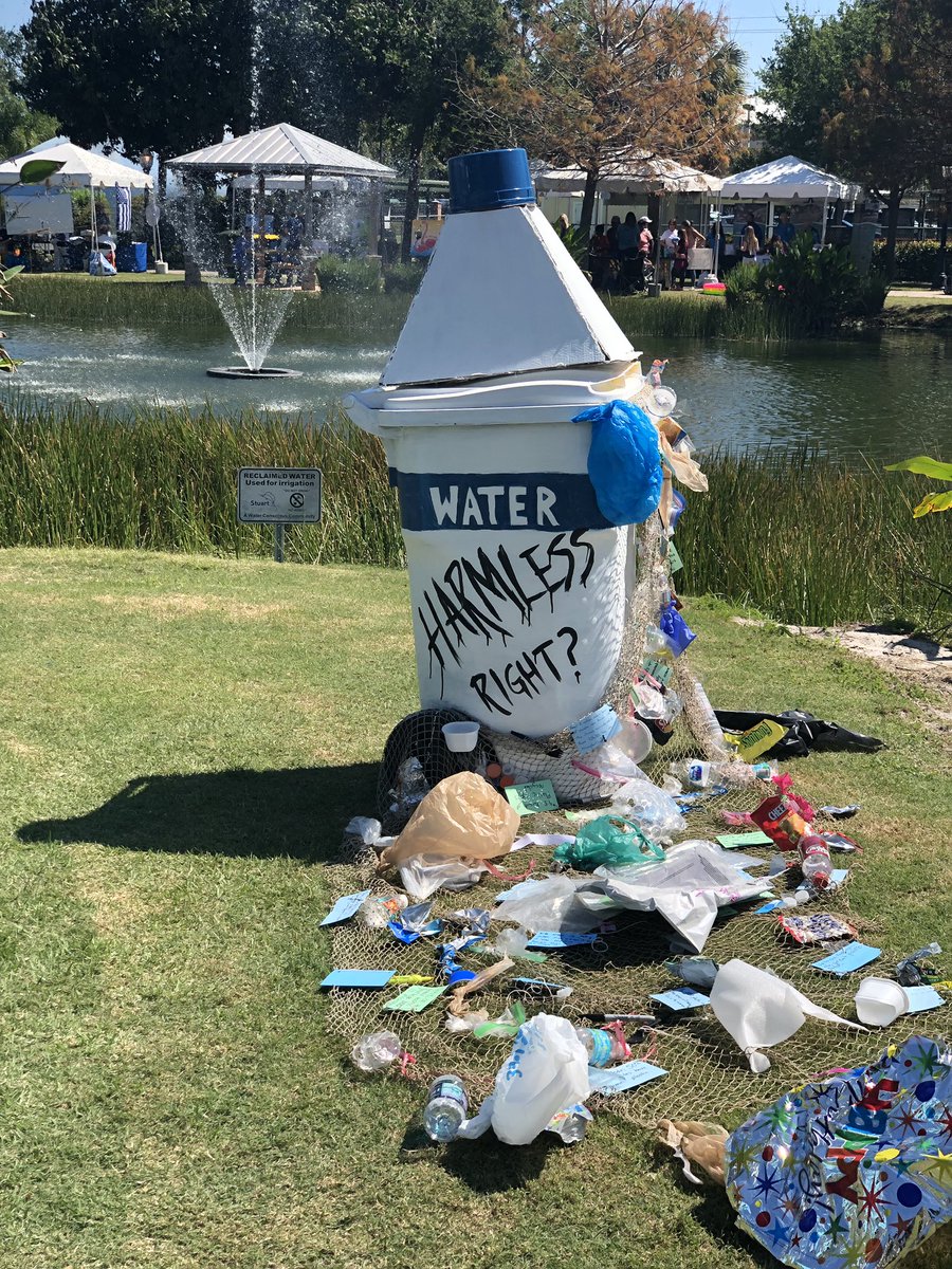 students4H2O's tweet photo. Recycle bins like you’ve never seen them before 😍💙 Sharing for today’s #earthtweet! #waterfest2019 https://t.co/E0oRihut0U