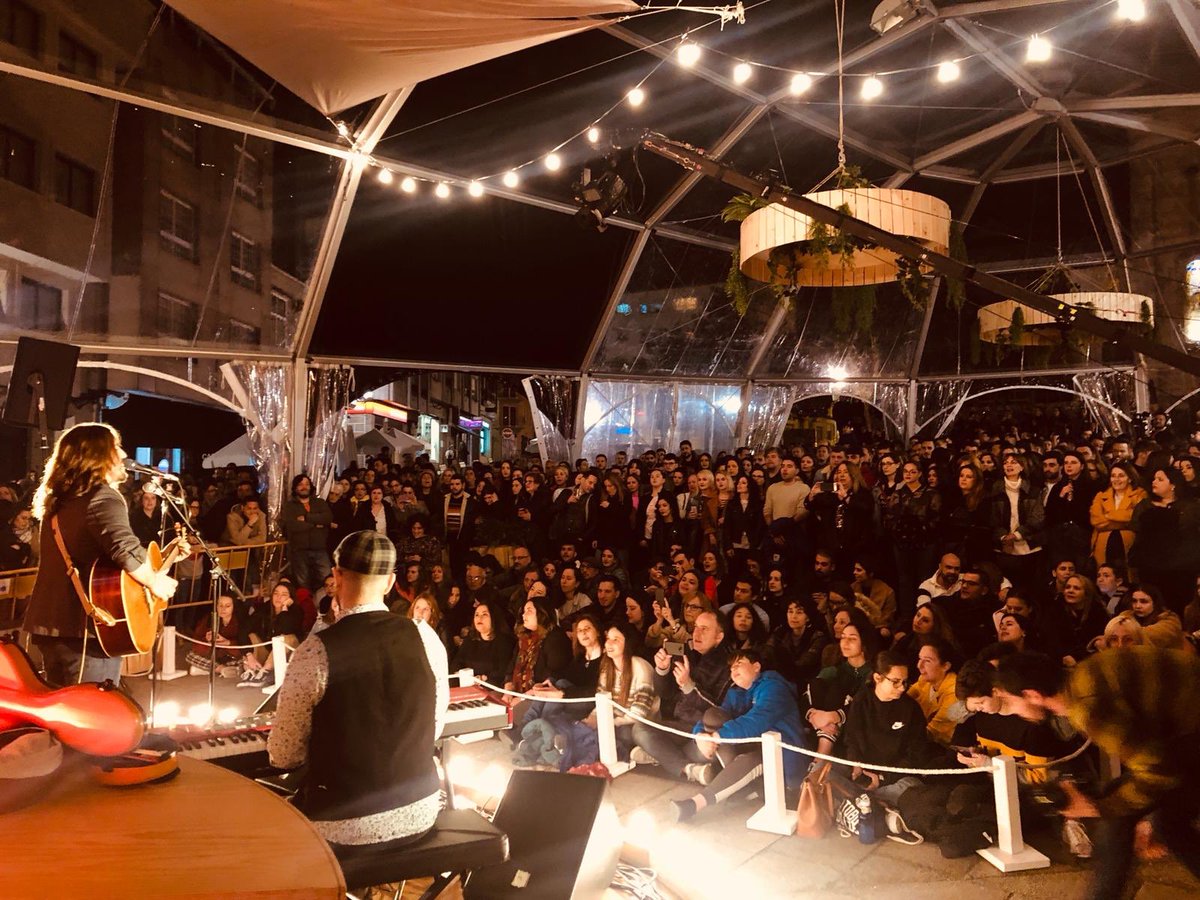 andressuareztwi's tweet photo. ¡Gracias #Lalin ! Me siento muy agradecido por el rato de ayer, ha sido todo un descubrimiento #Lalincongusto . Larga vida. 
El 12 de abril estaré en Boiro, hasta entonces estaré pensando en la vuelta. 
¡Abrazos! https://t.co/VnvWflRSrh