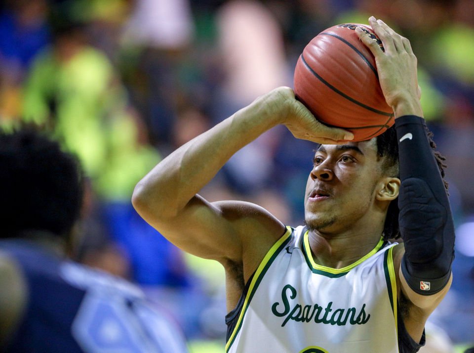 aldotcomPreps's tweet photo. Who's the best? See the 2019 Super All-State Boys Basketball Team https://t.co/vBW08evgox https://t.co/dyZlLSvjd4