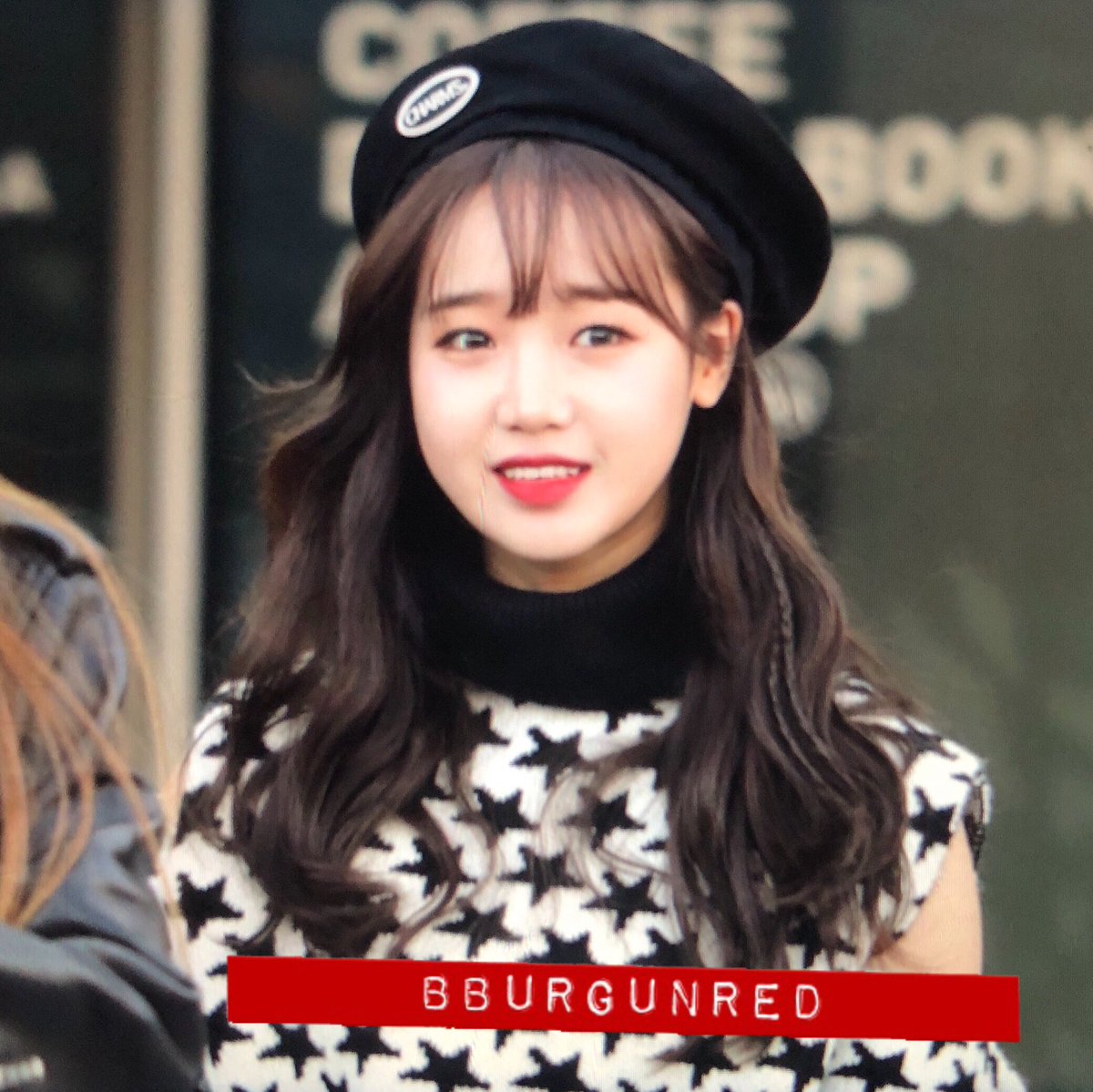 bburgunred's tweet photo. 190324 2019 F/W 서울패션위크 CHARM’S 위키미키 최유정 퇴근 프리뷰 #위키미키 #WekiMeki #최유정 #서울패션위크 #SeoulFashionWeek #SFW #CHARMS #참스 @WekiMeki https://t.co/ry4jNSsFyU