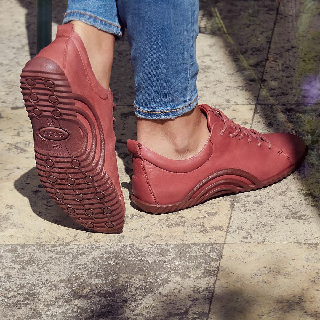 GulfMallQatar's tweet photo. Your most comfortable / flexible / durable & classic footwear brand Ecco is now on Half Back Offer. Get a free gift voucher half of your purchase. Located in ground floor, Gulf Mall.
#gulfmallqatar #qatarphoto #qatarinstagram #vediogram #amazing #goproqatar #instapic #visitqatar https://t.co/CQxhfdJBYe