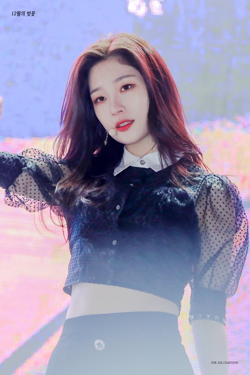 19971201_JCY's tweet photo. 190323 명동 버스킹
#다이아 #정채연 #DIA #CHAEYEON
@dia_official https://t.co/deZSrzoQAa