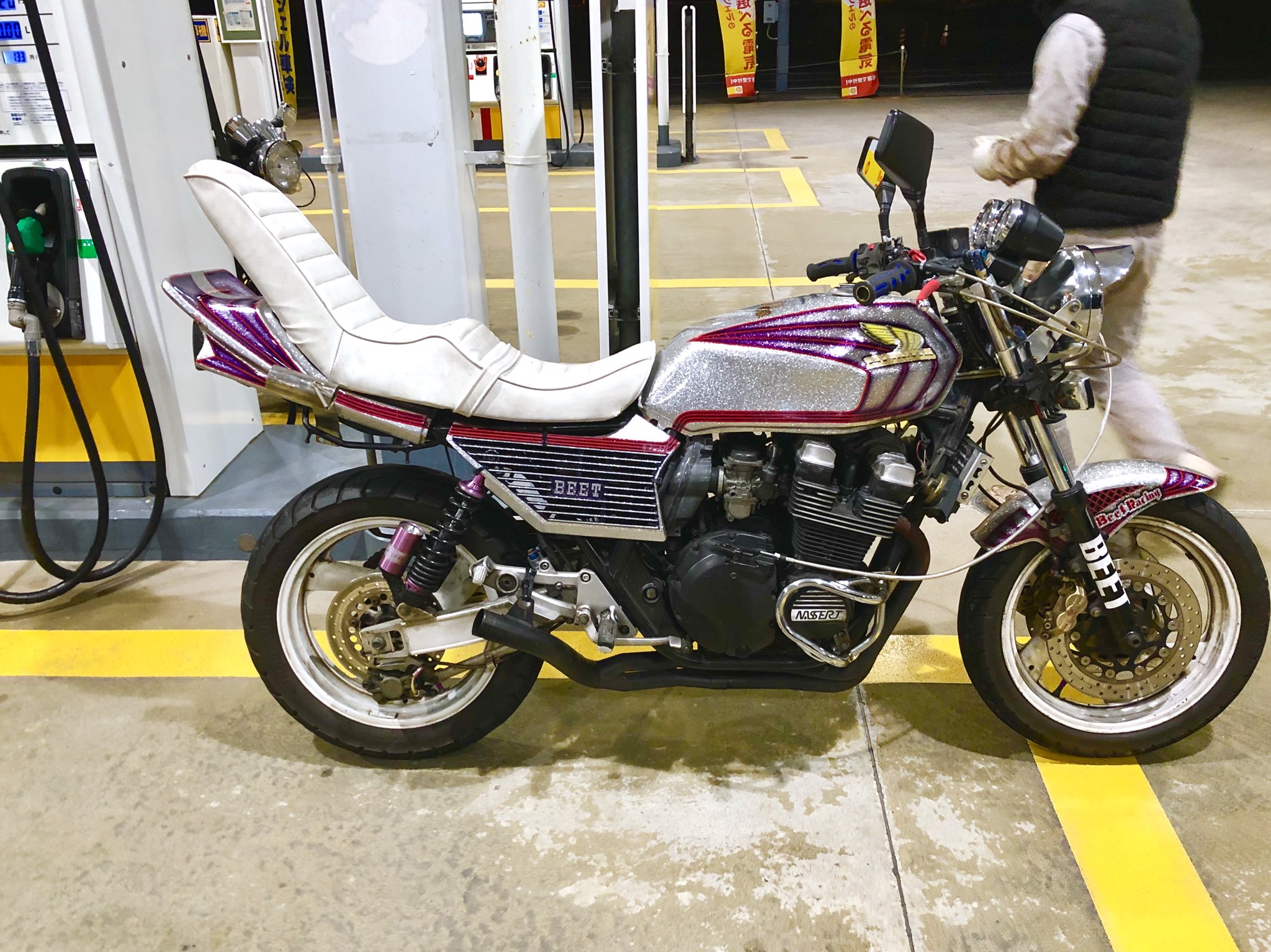 84メガ cbx cbr しろい xjr 84メガ cbx cbr しろい xjr