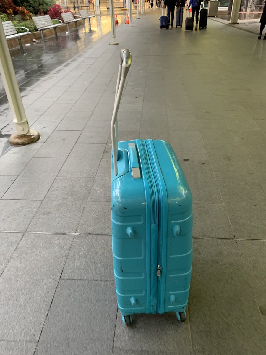 Thanks for the safe flight home  <a href="/VirginAustralia/">Virgin Australia</a>  shame about my favourite bag
