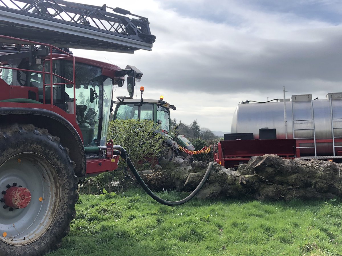 PriceJock's tweet image. Quick refill and off. @HORSCHUK @airbubblejet 2nd pass of 26,0,0,13 @Yara_UK #Nsensor #rooksnestestates