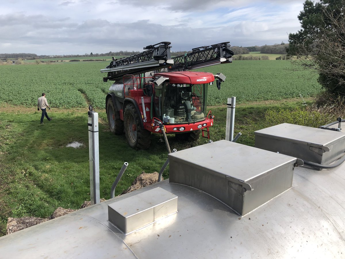 PriceJock's tweet image. Quick refill and off. @HORSCHUK @airbubblejet 2nd pass of 26,0,0,13 @Yara_UK #Nsensor #rooksnestestates