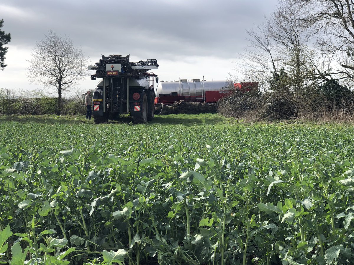 PriceJock's tweet image. Quick refill and off. @HORSCHUK @airbubblejet 2nd pass of 26,0,0,13 @Yara_UK #Nsensor #rooksnestestates