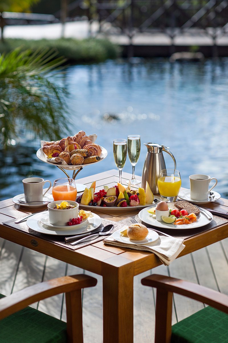fourseasonscy's tweet image. What better way to start your day than the Four Seasons breakfast at the Tropical restaurant? #youbelonghere