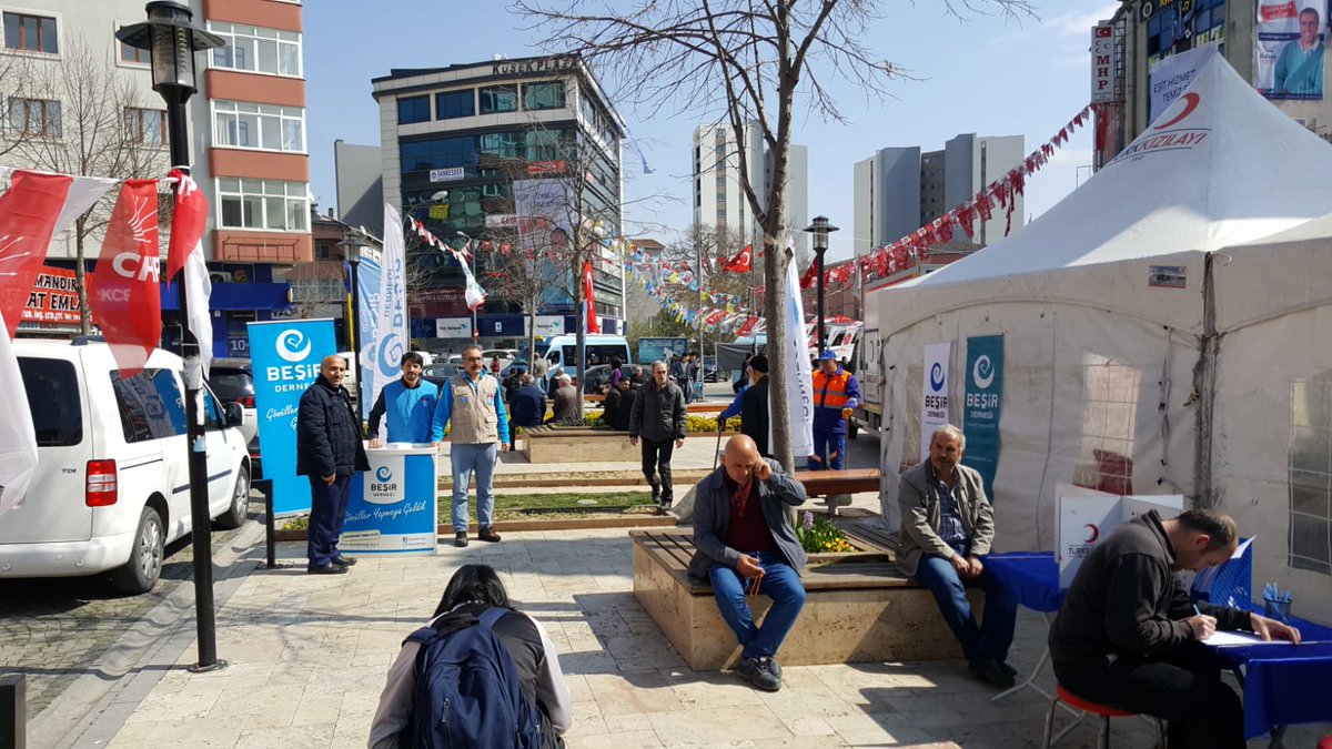 kankardesimorg's tweet photo. Beşir Derneği ve Türk Kizilay işbirliğinde gerçekleşen kan bağışı kampanyası devam ediyor.

Tüm halkımızı kan bağışı lokasyonlarina bekleriz. https://t.co/DP5hMe1YMN