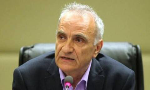 unclebinu's tweet photo. Καταγγέλλω λιντσάρισμα εναντίον μου,απο φασίστες ομογενείς.
Κατηγορώ τη ΝΔ για την επίθεση, καθώς,μου επιτέθηκαν &amp; σκινχεντ κοάλα &amp; καγκουρό με περικεφαλαία, που με έβριζαν στα Αρχαία Ελληνικά. Αμέσως κατάλαβα, οτι το κοάλα &amp; το καγκουρό, φοιτούν στην Ελληνική Αγωγή του Αδωνι https://t.co/dJduwqCpOH