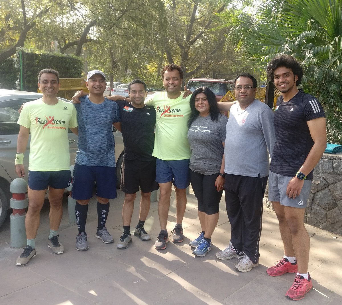 run_xtreme's tweet photo. Sunday morning be like this.
#teamrunxtreme swarming on the Delhi roads. Fun, banters and some serious running.
#madaboutrunning #runXtreme #BeYourBest #BetterYou #trainXtreme #BeXtreme #RunningHigh
#ReebokRunningSquad https://t.co/5teABBaCVr