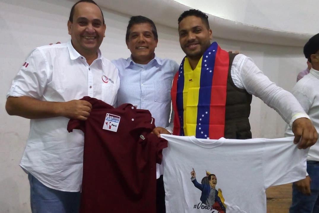 AbpPeru's tweet photo. Oscar Pérez, Vilca Fernández y nuestro aliado Pablo Maza trabajando por una Venezuela Unida https://t.co/NaEV6xQLXT