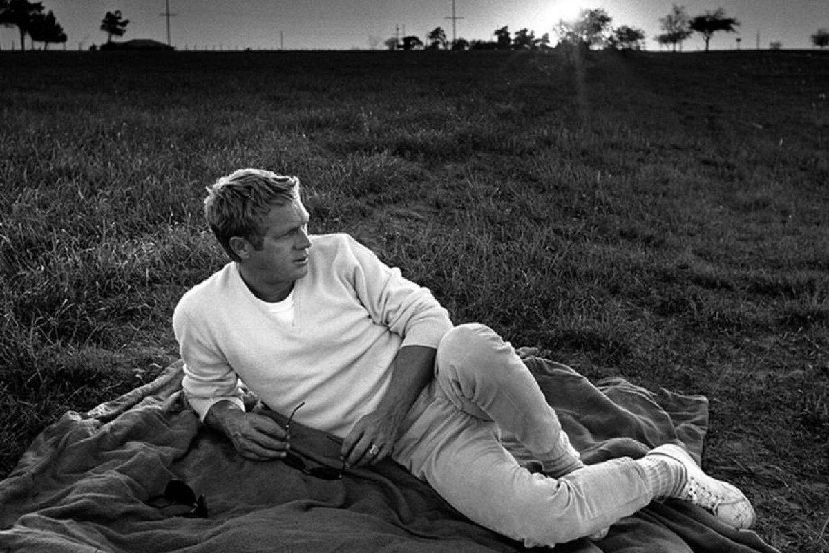 JuanFerrerVila's tweet photo. Steve McQueen.

The King of Cool. https://t.co/ikzPdOQe2x
