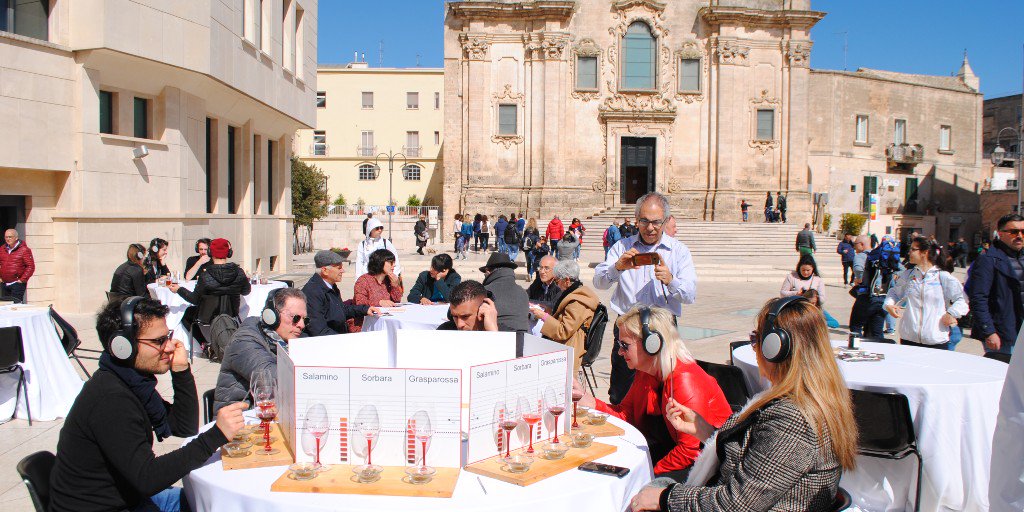 💼🏃 Modena a Matera! 
Lo scorso weekend i nostri prodotti sono stati degustati nella capitale europea della cultura 2019! 📚😋🍷

#piaceremodena #modena #matera #capitaleeuropeadellacultura #cultura