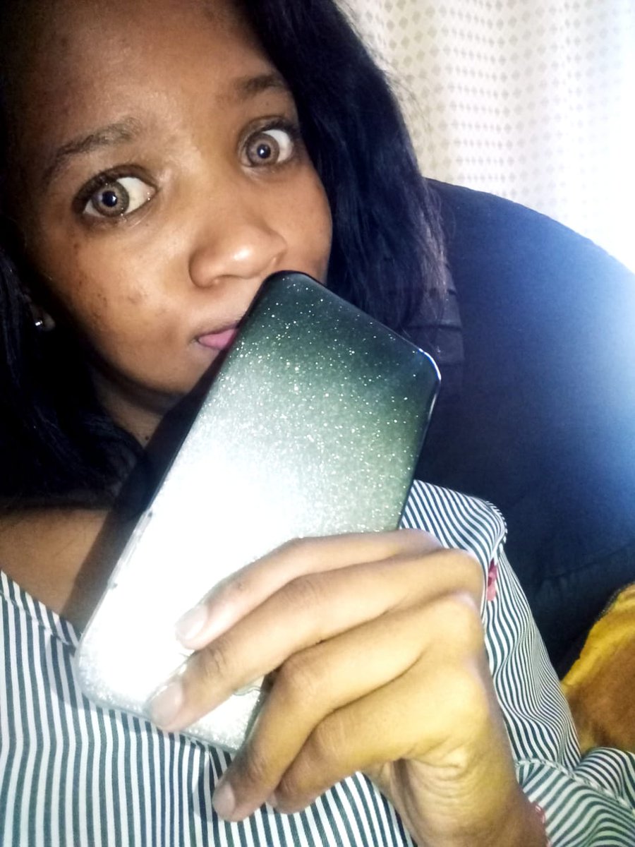naledikhontsiwe's tweet photo. @MinenhleKunene_ 🙈 https://t.co/02JNasSKii