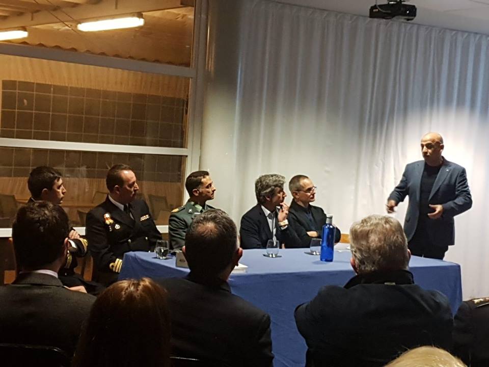BouFerrer's tweet photo. Conferencia en el Club Náutico Villajoyosa sobre Protección del Patrimonio Sumergido, con representantes de la @guardiacivil @Armada_esp @UA_Universitat @vilamuseu y @BouFerrer https://t.co/tNT3Q6u2zR