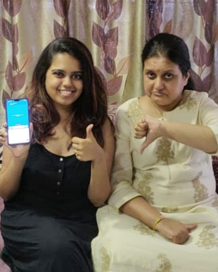 AishwaryaMrj's tweet photo. My mom leaves me on read on most days. Thanks to @Truecaller flash msging, she can't ignore my jokes anymore. Gotta go. Need to flash my mom lol #MoreInOne https://t.co/j4CLWLKKuW