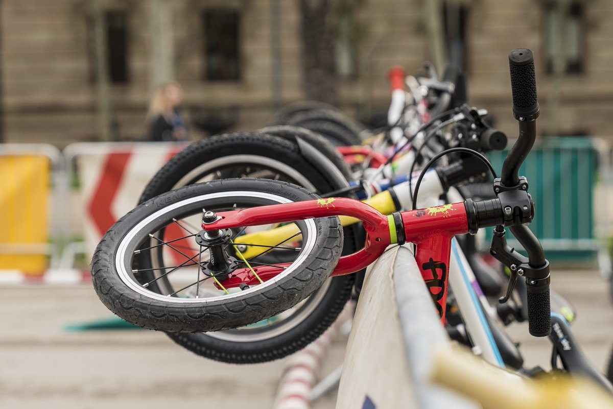 barcelona_cat's tweet photo. Made any plans for the #weekendBCN yet? Here are three suggestions ππ
β
Bycicle Festival #Festadelabici19
β
Universal Soup Festival
β
Water party with art and fun
+ info π https://t.co/pRuEkObjc6 https://t.co/nypNzoMJu5