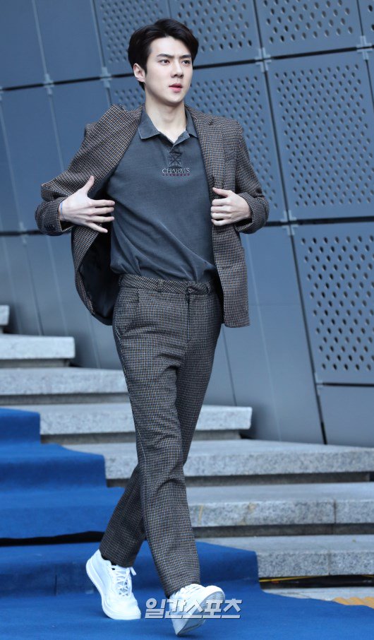 EXOXOXOID's tweet photo. [NEWS PIC] 190324 Sehun in Seoul Fashion Week 19FW

https://t.co/S4LCVzUWUh
https://t.co/8AkcX5TNVl

#EXO #EXO_TEMPO #LoveShot #SEHUN #세훈 @weareoneEXO https://t.co/ertmM6mPe6