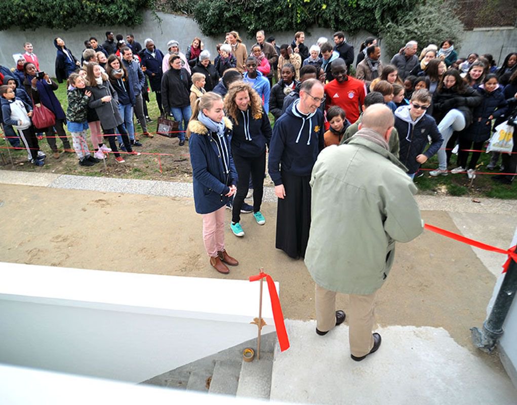 ChantiersCardi's tweet photo. A #Paris le @PatroduCoeur bénéficie depuis quelques jours de locaux rénovés. Reportage lors de l'inauguration https://t.co/0LH66wJ1Wv (Photos Gil Fornet) https://t.co/5HEqVoEu6z