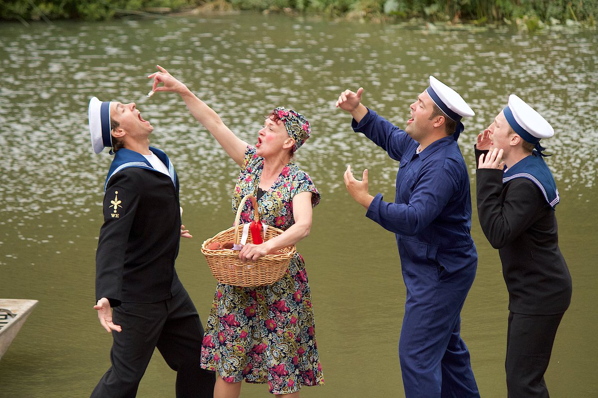OperaAnywhere's tweet image. Super excited to be invited by #HandMadeOxford to perform opera @waterperry gardens 29th June @handmadebritain
Wet weather alternatives too!
#OperaInTheAmphitheatre  
#GilbertAndSullivan
#HMSPinafore
@DailyInfoOxford 
@WhatsOnOxon 
@OxTweets 
@simonbuchanan