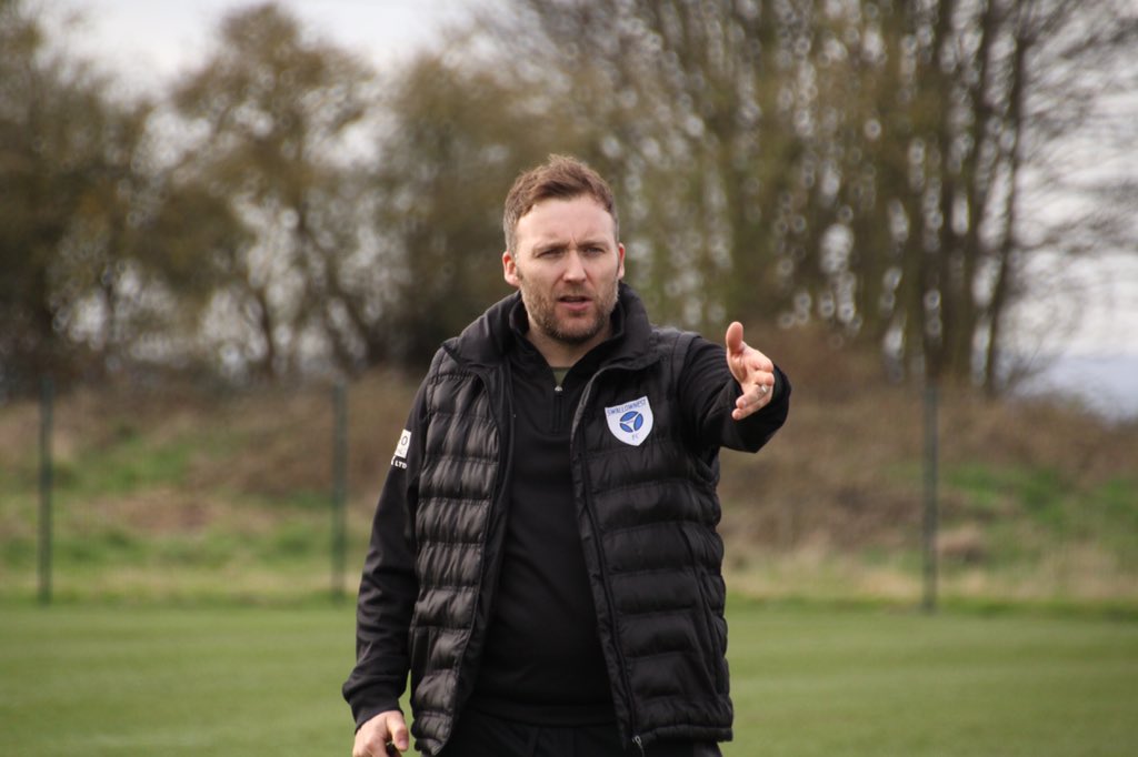 MarkDParsons's tweet photo. Four taken at yesterday's game @swallownestfc vs @AFC_Emley in the @NCEL #nonleague #football #ncel #afcemley #swallownestfc https://t.co/Al7bo1GeRp