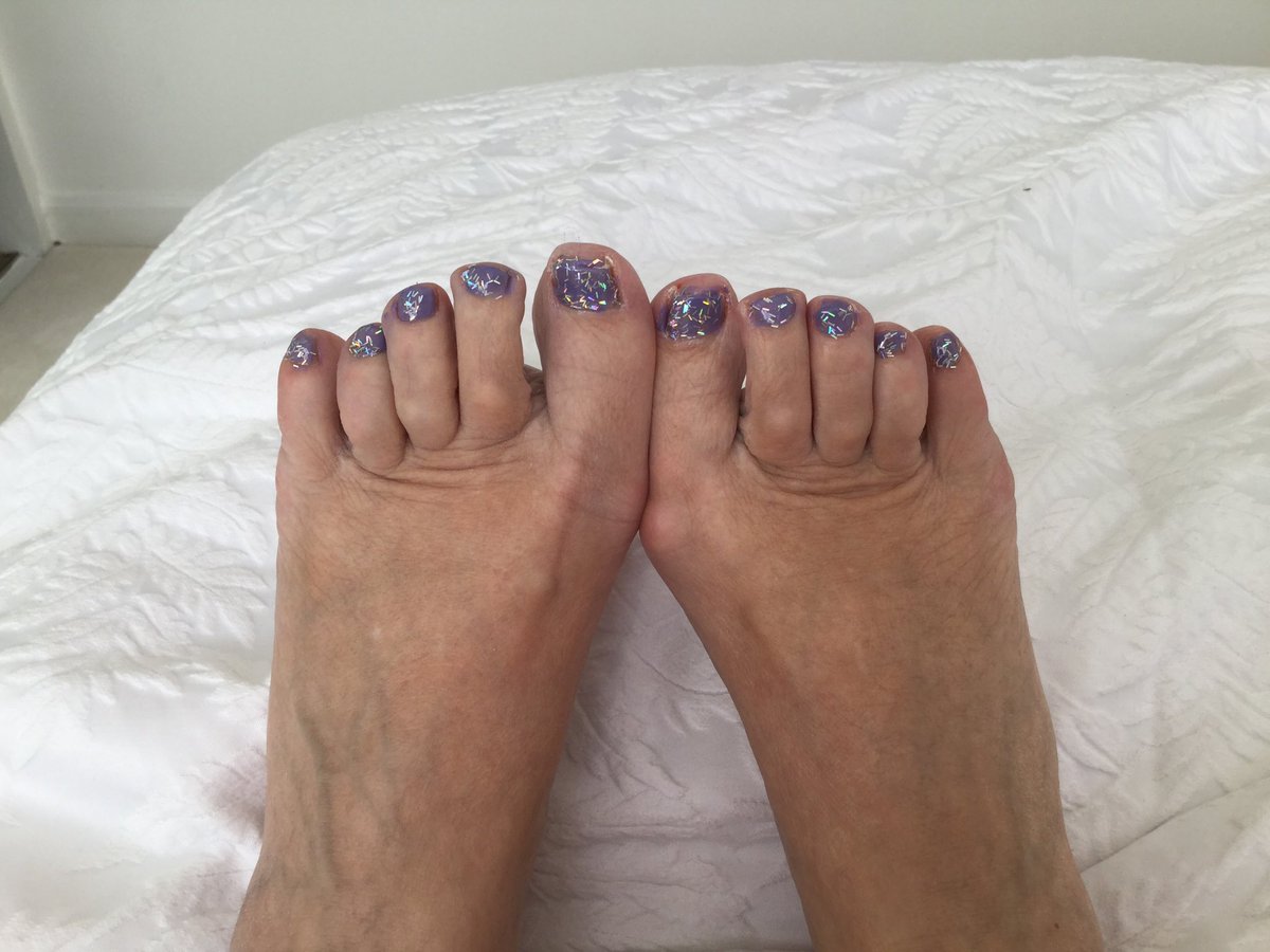 Brackens1's tweet photo. My toe nails make me happy.
#Sunday #selftend #lilac #silverstrands https://t.co/BTQKytgPMs