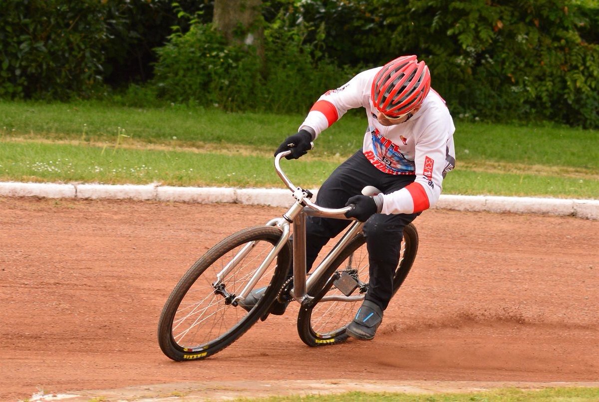 CraigHardie's tweet photo. #raceday The Scottish Open at the #fastbowl with @CycleFife Tapes up 12pm #monthefife #cyclespeedway https://t.co/grT74RXplm