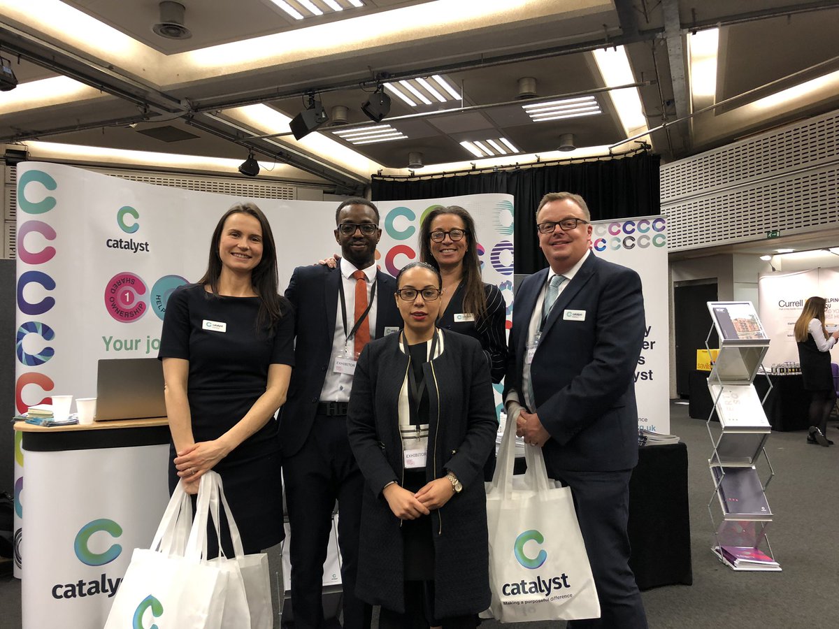 mrmarkusyoung's tweet photo. The #catalysthomes Sales &amp; Marketing team had an amazing day yesterday at the the #sharetobuy #thelondonhomeshow and talked about #SharedOwnership and #HelpToBuy to lots customers. Well done to the team for a great day! @catalysthousing https://t.co/Y1uR2g7AL0