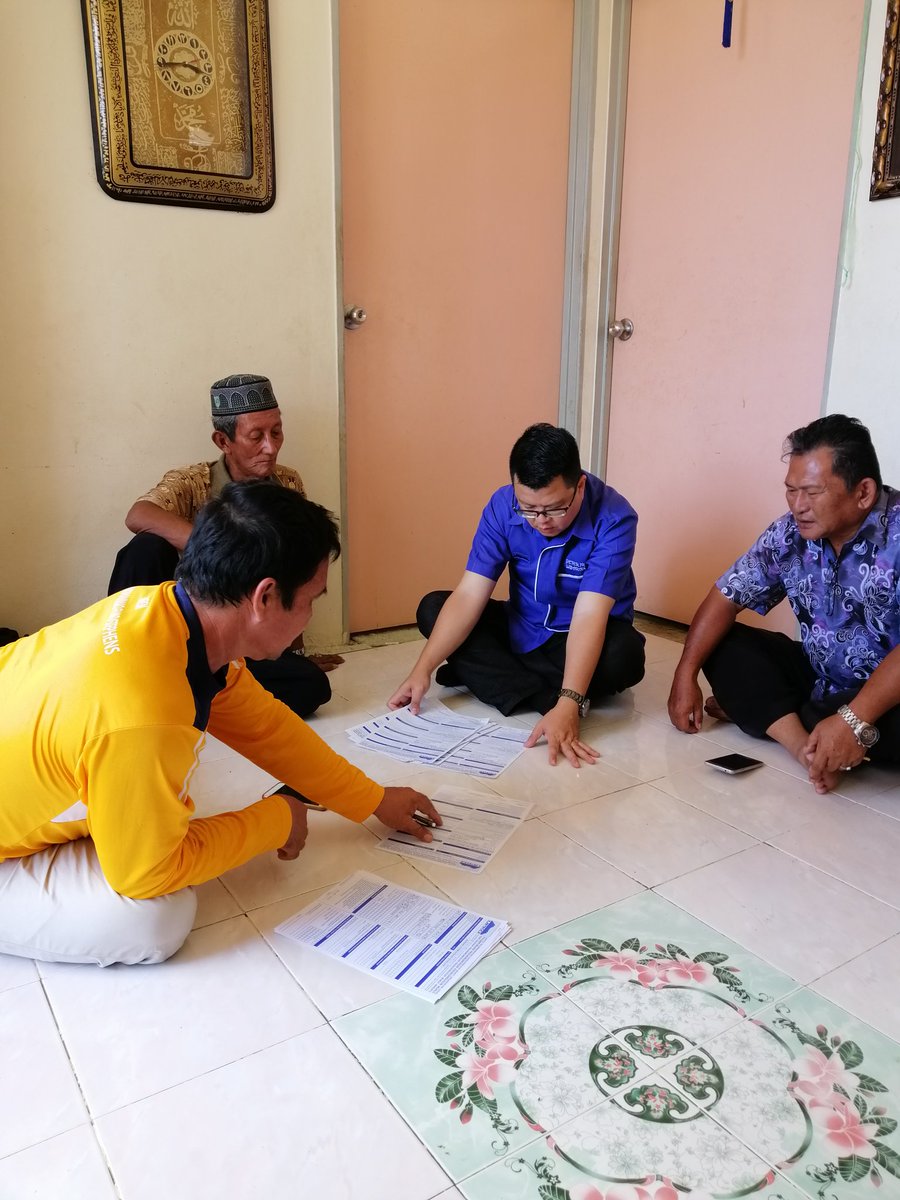 FerlitaUbara73's tweet photo. Kami kembali lagi selepas 3 berkunjung ke tempat ini...Kali ini bersama atas nama perjuangan... #UpkoLibaran #Peringkat4 @PeterJrNaintin https://t.co/JQmvnCzj4i