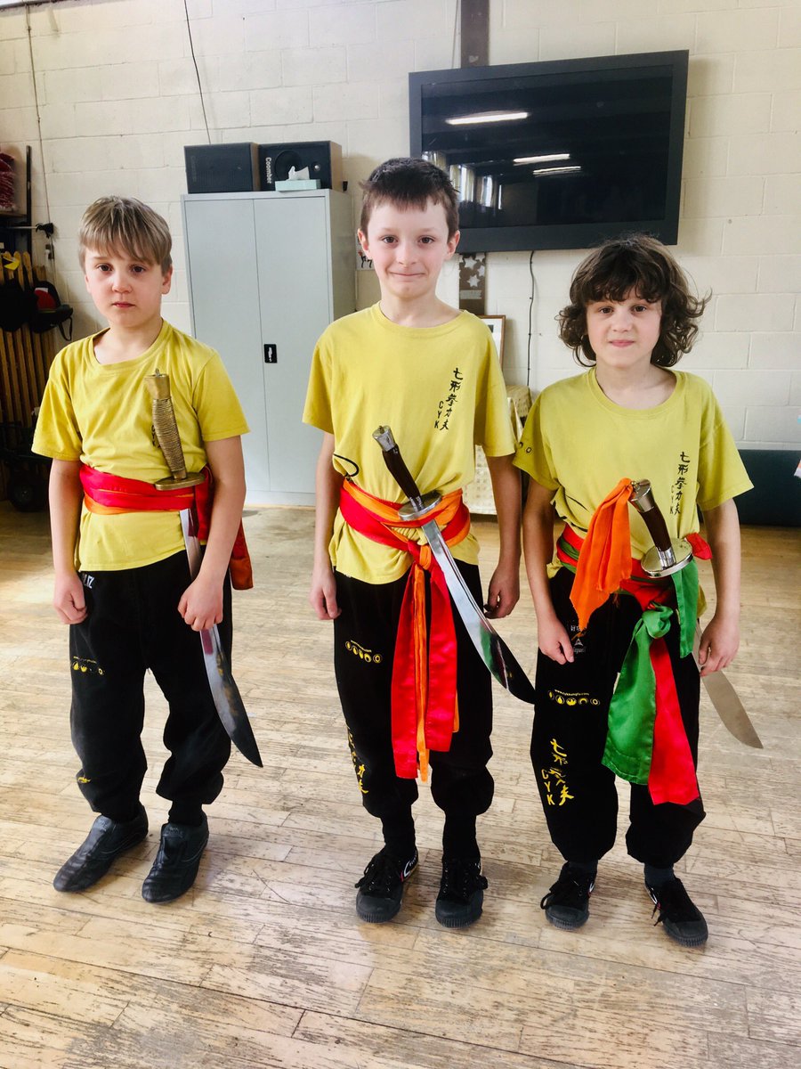 CYKFu's tweet photo. Flashing blades at CYK juniors today #cykkungfu #kungfu #kids #active #sudbury https://t.co/TK9EXJFTOT