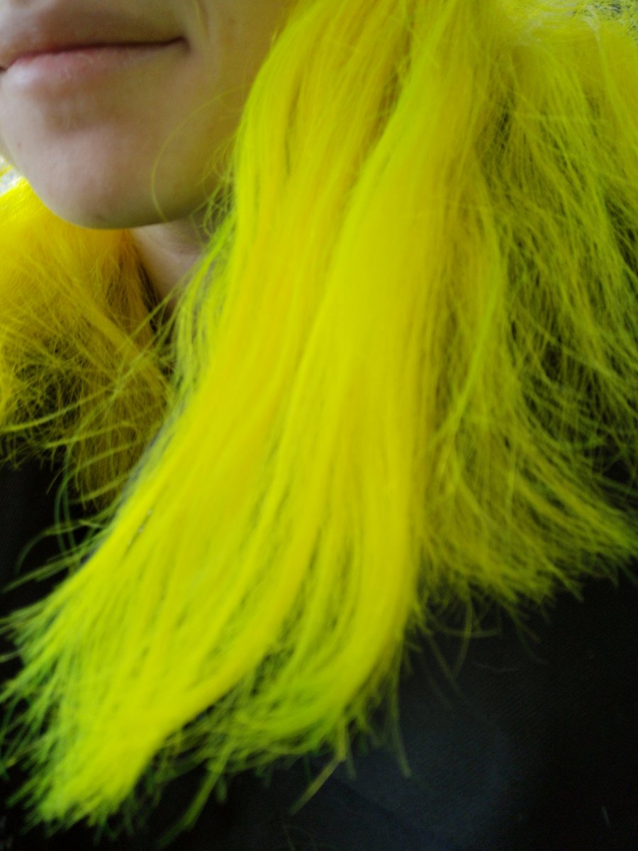 SWEparamore's tweet photo. She's back https://t.co/YQ37jzYOWZ