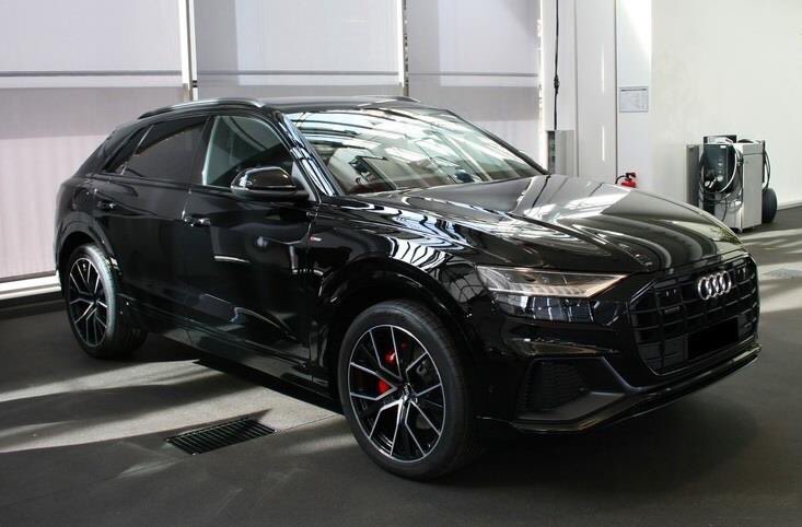 JezzaMaqasa's tweet photo. Black On Black, both in car color and the surrounding Optics. The @AudiOfficial #Q8 SUV/Coupe is a certain break ground car in SUV world. Soon to be unveiled in @audisouthafrica travel and beautiful landscapes. Primarily available in #55TFSI guise and soon will see ze #50TDI lash https://t.co/uQxi7dVA5D