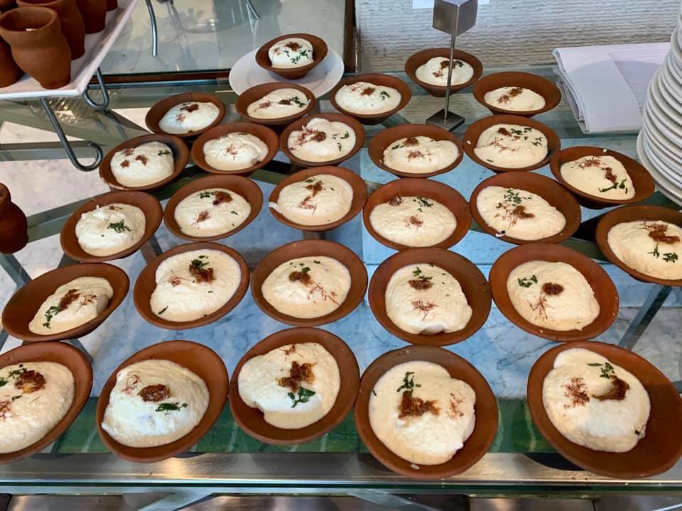 rajesh_tara's tweet image. Park Hotel had laid a large buffet spread yesterday. However,I focused on #MuttonGalawatiKebabs with #RumaliRoti #NalliNihari with #Sheermal #DaulatKiChat, #PaanRasmalai &amp;amp; #BlackRiceKheer. 

#TimesKitchenTales #CeleberatingIndianFood #FoodLoversMeet #FoodBloggers #MagicofFlavours