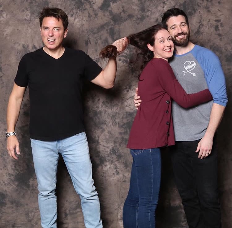 ChicagoMedFR's tweet photo. 📸 | Colin Donnell avec des fans hier lors de la #C2E2 à Chicago. 

(c) ig : golden_shimmer, laurasommers70, rayadanemke, 3danc https://t.co/yZppV9OSsg