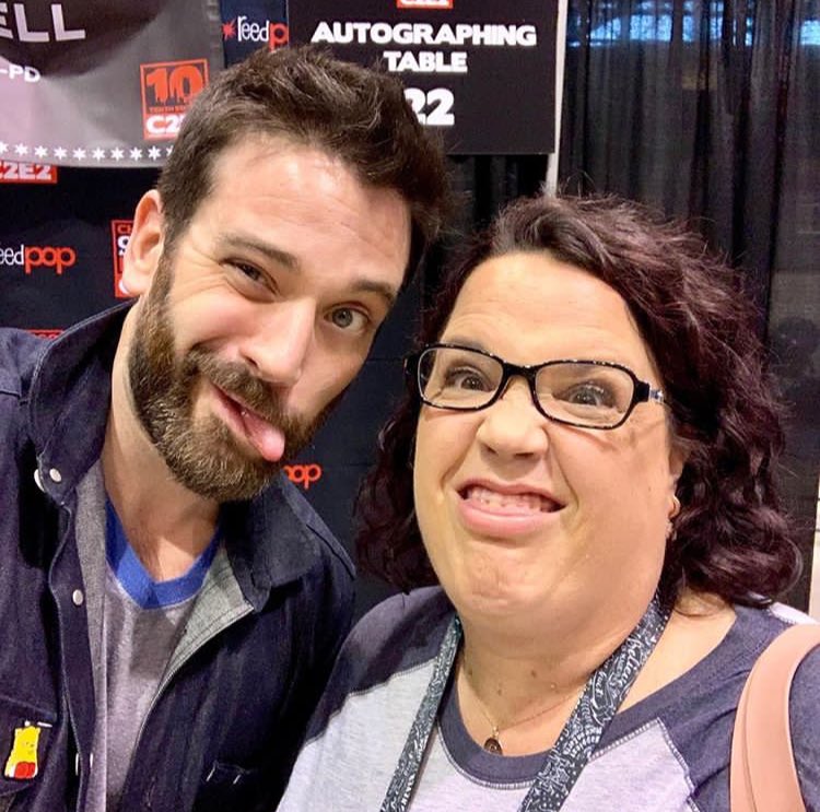 ChicagoMedFR's tweet photo. 📸 | Colin Donnell avec des fans hier lors de la #C2E2 à Chicago. 

(c) ig : cinkneph, anna.fike, dockwb https://t.co/UQTjAiqWXH