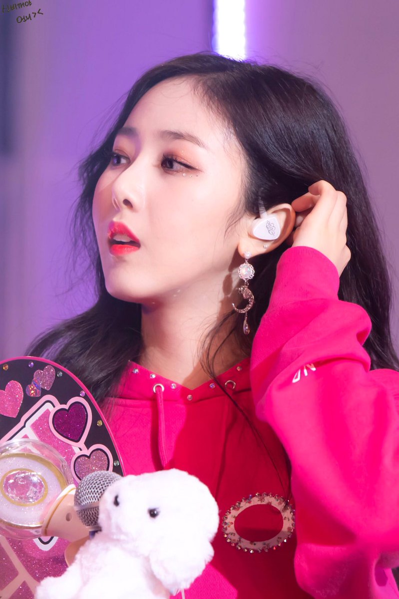 shiifriend's tweet photo. 190321 도쿄 콘서트🌼🌸

역시 우리 신비가 최고야~!!!
シンビおつかれさまでした💓

#여자친구 #신비 #GFRIEND #SinB
@GFRDofficialJP @GFRDofficial https://t.co/CcbUB1LfL7