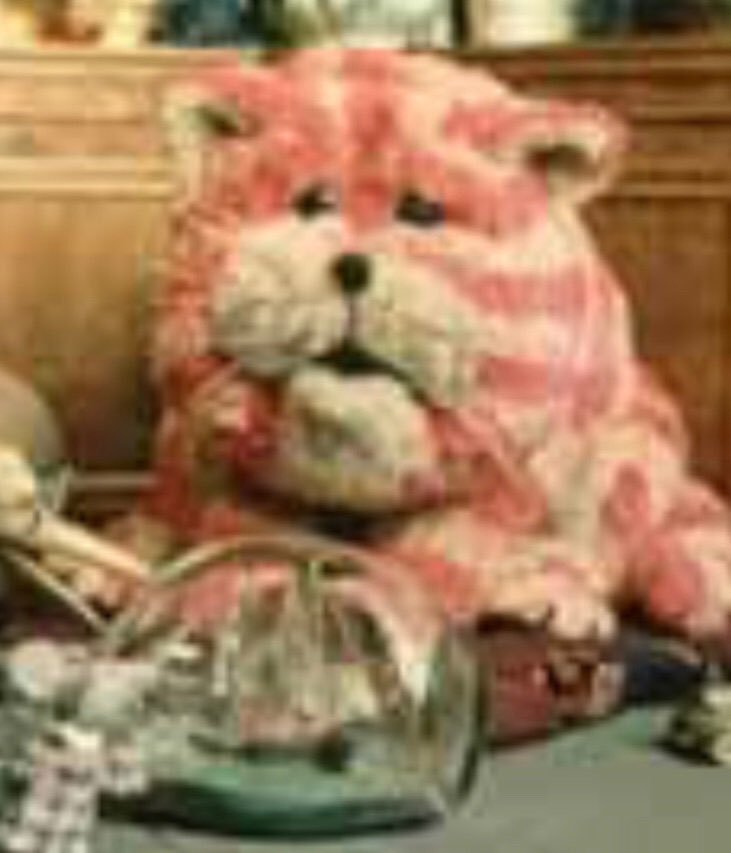 Life on twitter is tough. You might think it’s all fun and games for me but people can be cruel. Someone just said I look like Bagpuss