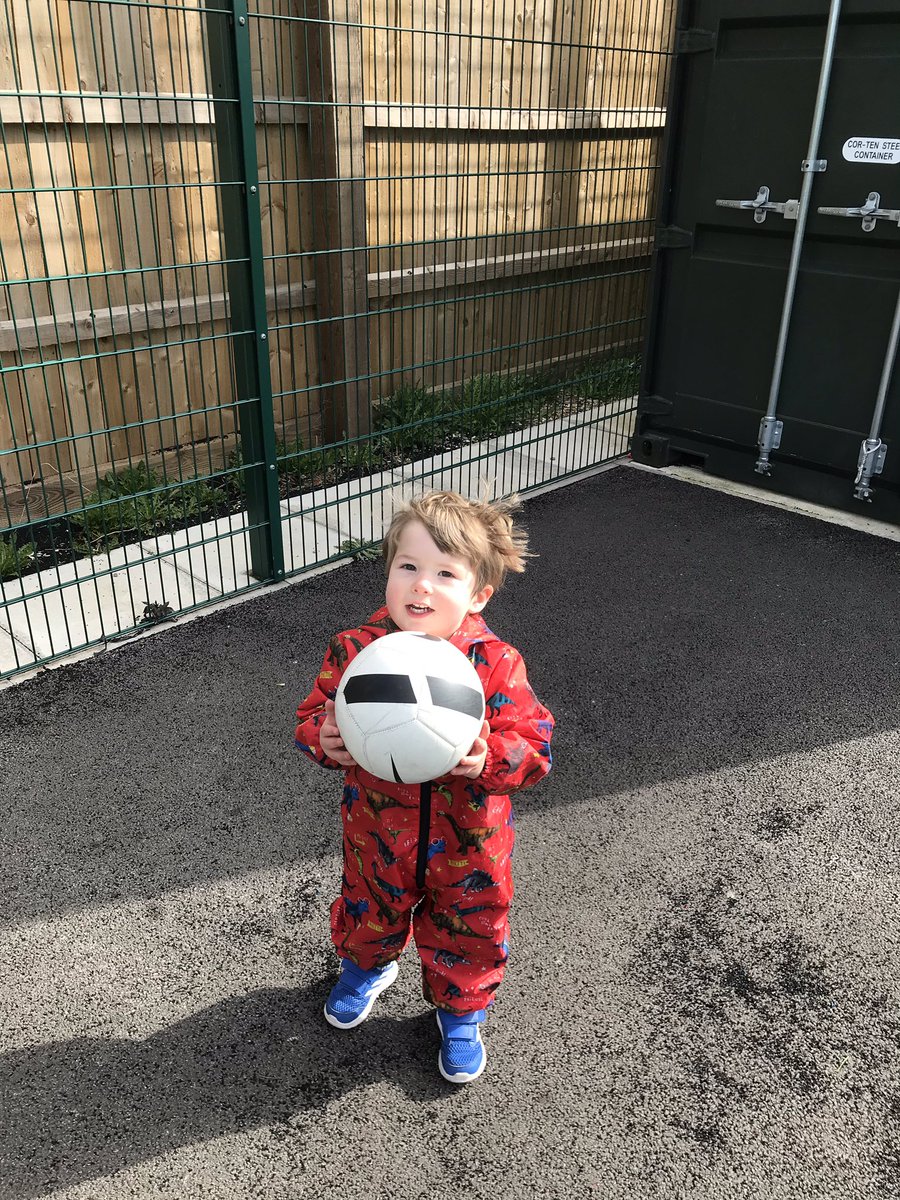 SteveClark1980's tweet photo. Myles In Training Too Today 👍🏼 #reserveplayer ⚽️ https://t.co/K3UKd3fV2q