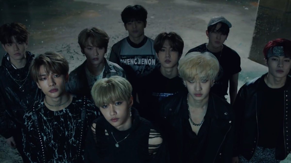 Stray Kids. Miroh группа. Группа Stray Kids miroh. Стрэй кэтс корейская группа. Картинка стрей. Stray Kids. Miroh группа. Группа Stray Kids miroh. Стрэй кэтс корейская группа.
