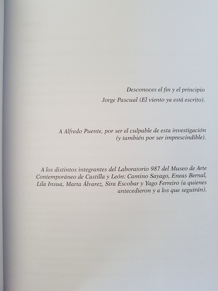 Marta_Al_VA's tweet photo. Más que ilusionada de tener en mis manos este libro de @hcost sobre la #precariedad en el #arte. Que bueno estar rodeada de tanta gente estimulante y ejemplar, también en #lab987. 💕 Ganas de hincarle el diente a esta propuesta de #estatutodelartista https://t.co/7uFpgaiSQU
