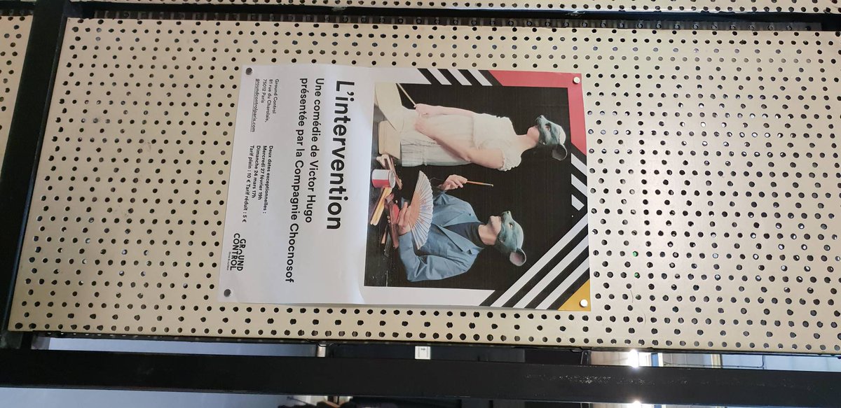 VuSurScene's tweet photo. Aujourd'hui on est au #GroundControl pour découvrir le spectacle de la Cie @chocnosof l'intervention de Victor Hugo #theatre https://t.co/bBAkRdQu2D